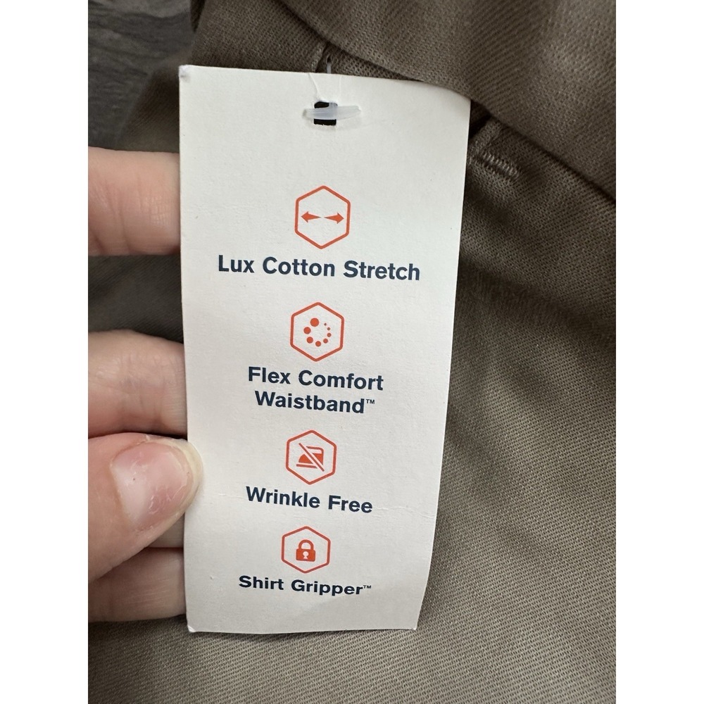 Dockers Signature Khaki Relaxed Fit Pleated Pants Men's 38x29 NWT Beige - Picture 4 of 8